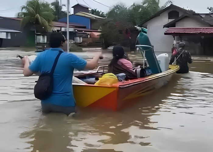 Bantu Korban Banjir, Dinkes Kota Bengkulu Siagakan Tenaga Kesehatan