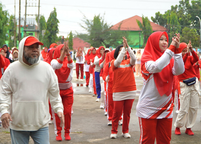 Gubernur dan Istri Gelorakan Senam Jantung Sehat Bersama Masyarakat Bengkulu 