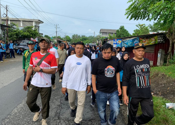 Semangat Betunggal Membara, Warga Pino Raya Padati Jalan Santai