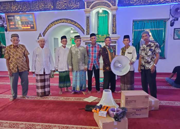 PT Pegadaian Berikan Bantuan Toa ke Masjid Jamik