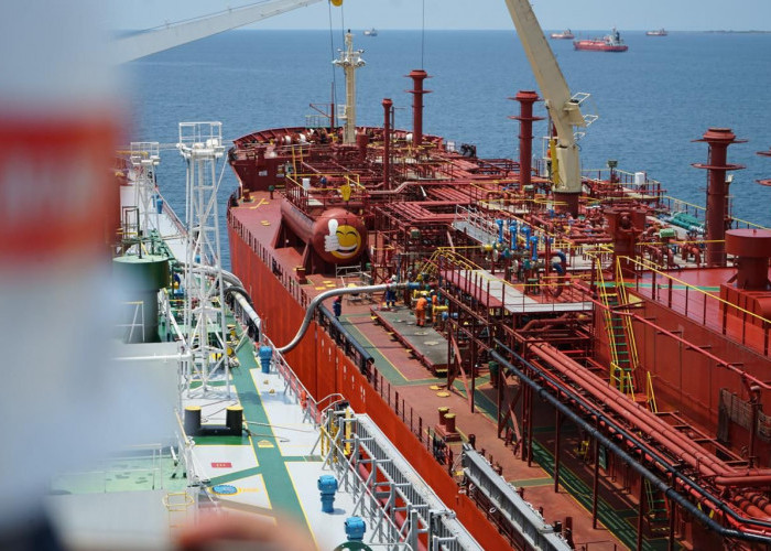 Bergerak di Tengah Tantangan Global, Armada Kapal Pertamina Topang Distribusi Energi