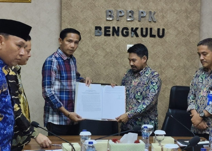 Tingkatkan Kualitas Hidup Warga, Pemkab Kaur Tanda Tangani Komitmen Dukung PPSP