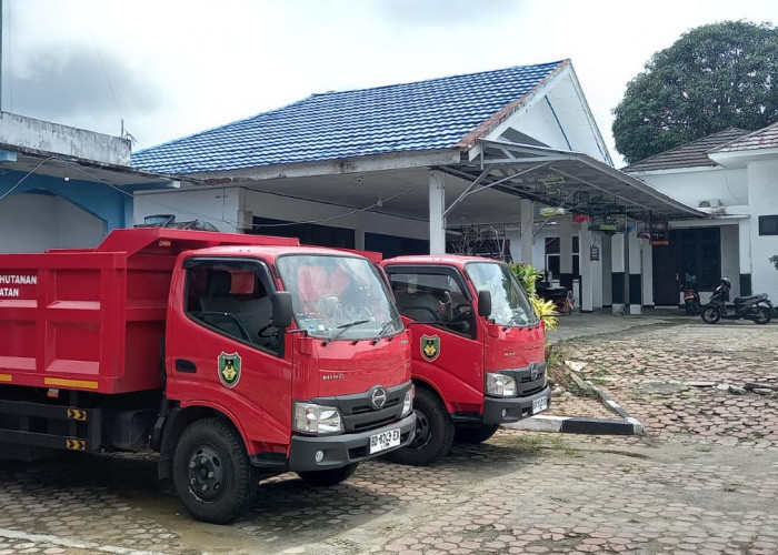 Prioritaskan Kebersihan Lingkungan, DLHK Bengkulu Selatan Langsung Operasikan Armada Pengangkut Sampah Baru