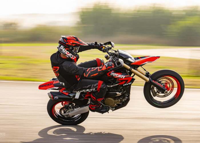 Sensasi Kenikmatan Berkendara dengan Ducati Hypermotard 698 Mono