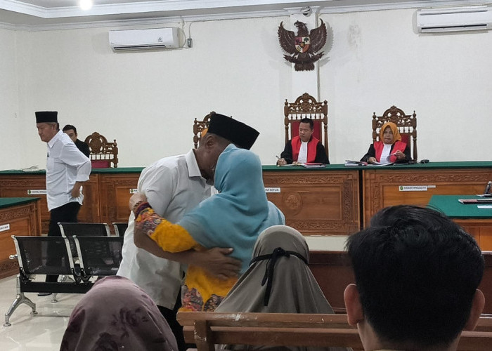 Terdakwa Kasus Korupsi Dana Bos SMPN 17 Minta Keringanan Hukuman, Ini Alasannya 