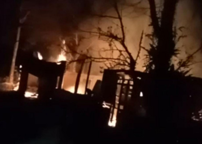 Kebakaran di Hulu Palik, Pemilik Rumah Tolak Damkar Padamkan Api