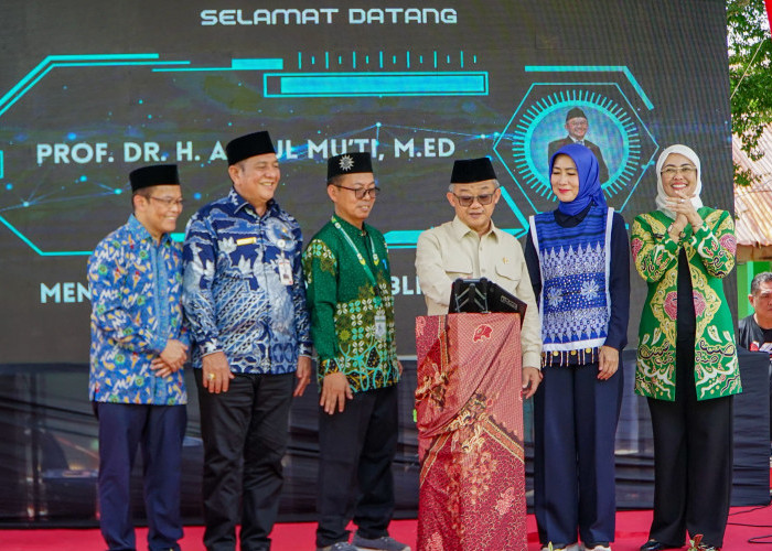 Menteri Dikdasmen Launching SMA Muhammadiyah 4 Bengkulu Jadi Sekolah Unggulan Ramah Lingkungan