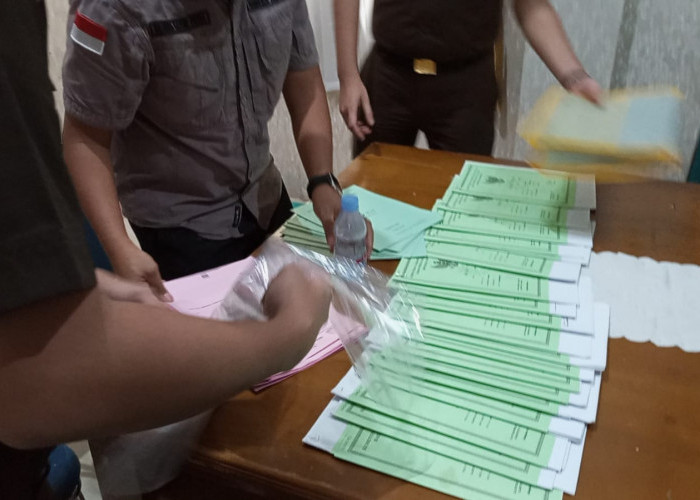 BREAKING NEWS: Kejari Bengkulu Selatan Geledah Rumah Mantan Bupati dan Kantor BPN Terkait Lahan Hutan