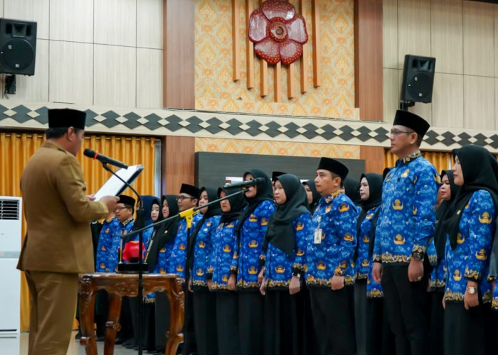 61 Pejabat Fungsional Pemprov Bengkulu Dilantik, Profesionalitas dan Disiplin Kerja Jadi Harapan