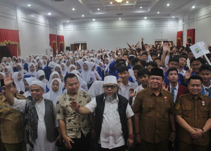 Helmi Hasan Buka Retret Akbar Merah Putih, Ajak Pelajar Bengkulu Bangun Karakter dan Raih Masa Depan Gemilang