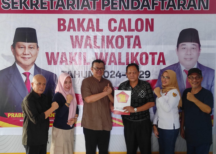 M Soleh Ambil Formulir Bakal Calon Walikota Bengkulu di Partai Gerindra
