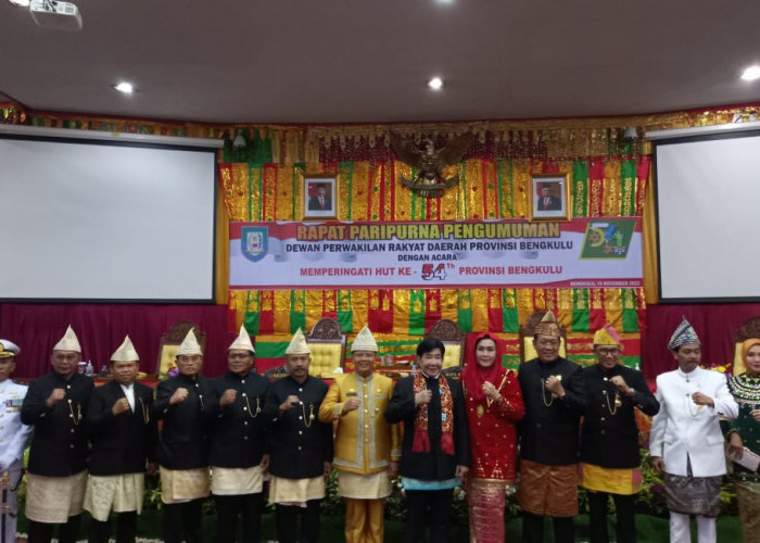 Hadir di Rapat Paripurna Istimewa HUT Ke-54 Provinsi Bengkulu, Guruh Soekarnoputra Ucapkan Selamat