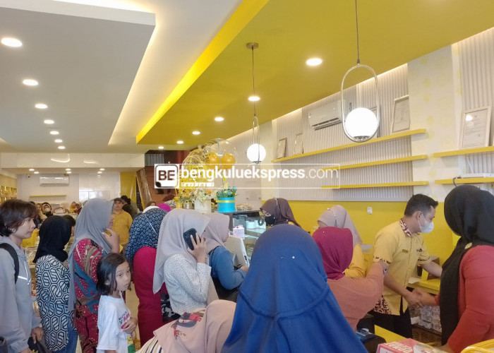 Syarah Bakery, Pusat Oleh-oleh Bengkulu Spesialis Olahan Durian,  Hadir Dengan Outlet Baru 