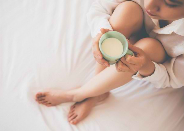 Minum Susu Sebelum Tidur dan Tips Tepat Meminumnya