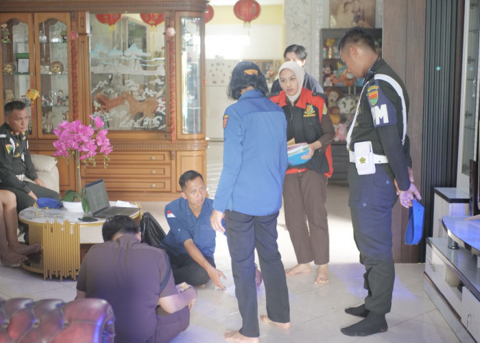 Rumah Iryanka, Kerabat Bebby Hussy Digeledah Jaksa, Dokumen Keuangan Diamankan