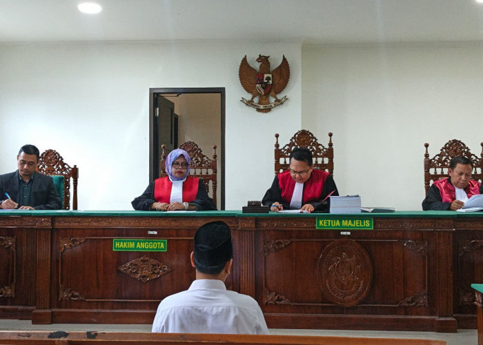 Mantan KCP Bank Bengkulu Didakwa Gelapkan Uang Kas Rp6,7 Miliar untuk Judi Online