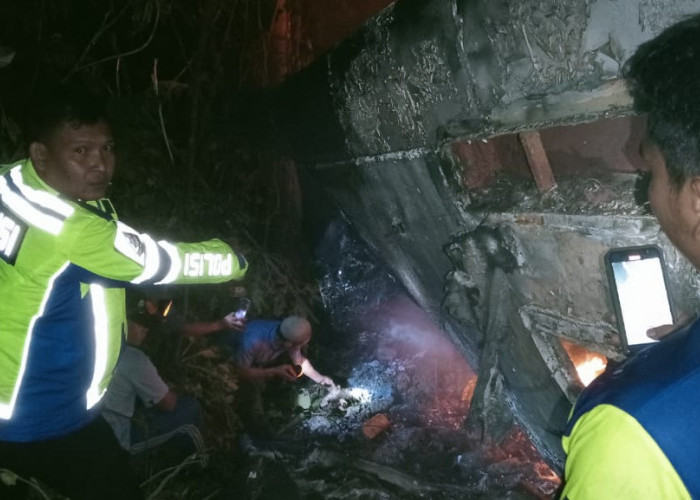 Bus dari Bengkulu Masuk Jurang Lalu Terbakar di TNBBS, 3 Penumpang Tewas