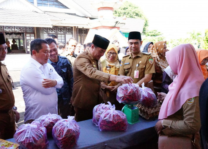 Pemprov Bengkulu Gelar Pasar Murah, Cabe dan Bawang Merah Jadi Komoditas  Paling Laris