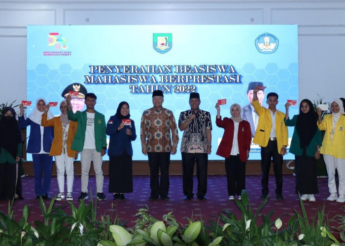 Penerima Beasiswa Mahasiswa Berprestasi dari Pemprov Bengkulu Didominasi Perempuan, Ini Kata Gubernur