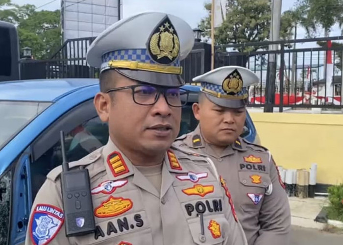Polisi Tegas Larang Angkut Penumpang di Mobil Bak Terbuka Saat Mudik Lebaran 2026