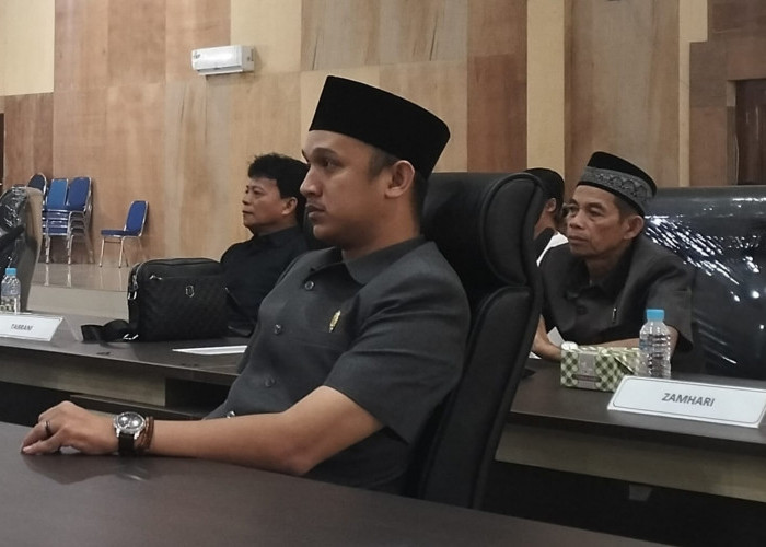 Zamhari Resmi Ditetapkan sebagai Ketua DPRD Mukomuko, Pelantikan Serentak Pimpinan Dijadwalkan 28 Oktober