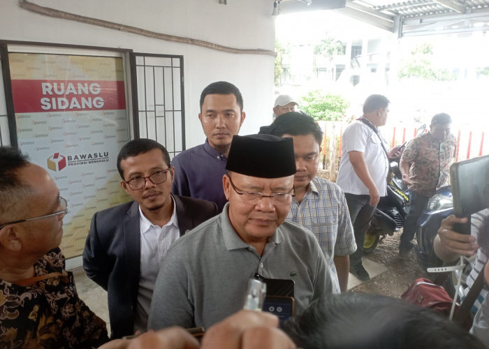 Laporan di Bawaslu, Tim Hukum Romer:  Cagub Rohidin Tak Terbukti Lakukan Pelanggaran Pemilu 