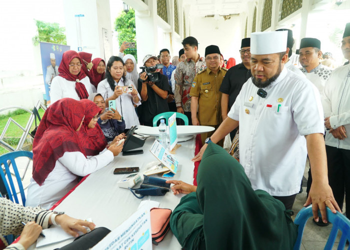 Gubernur Bengkulu Luncurkan Pemeriksaan Kesehatan dan BPJS Gratis untuk Warga Kurang Mampu