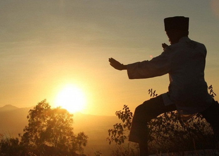 Sakti Mandraguna! Pemilik Weton Ini Didampingi Guru Pandito Sakti