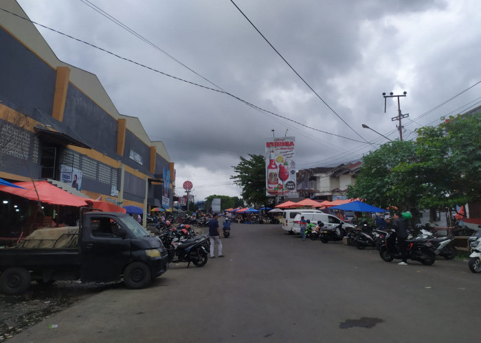 Mantan Wali Kota Bengkulu dan Belasan Saksi Diperiksa Terkait Dugaan Kebocoran PAD Mega Mall