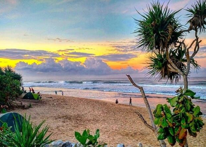 Berwisata ke Pantai Waru Waru yang Sangat Menarik Di Malang 