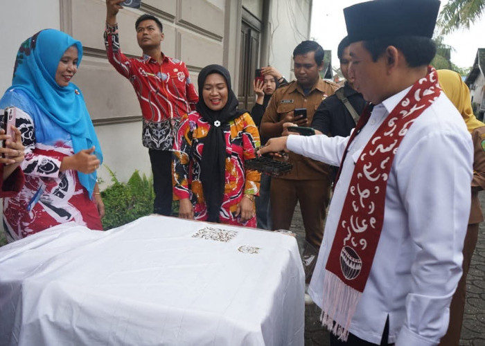 Walikota Bengkulu Buka Pelatihan Membatik Kain Besurek, Dorong UMKM dan Pelestarian Budaya Lokal