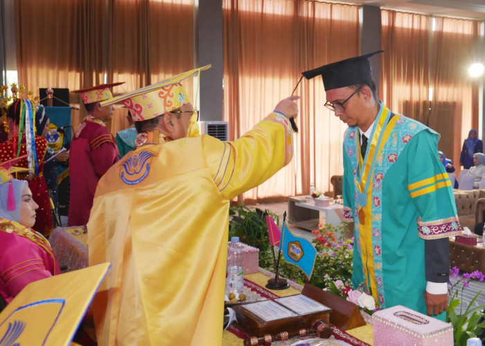 345 Mahasiswa Universitas Dehasen di Wisuda, Lulusan Terbaik Raih IPK Sempurna 4,00