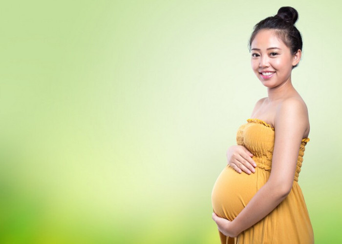 Bolehkah Ibu Hamil Mandi Malam? 4 Tips Mandi Selama Kehamilan