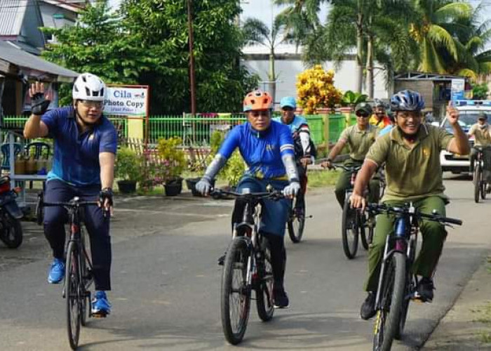 Ini Larangan Bagi Pesepeda Saat di Jalan Raya 