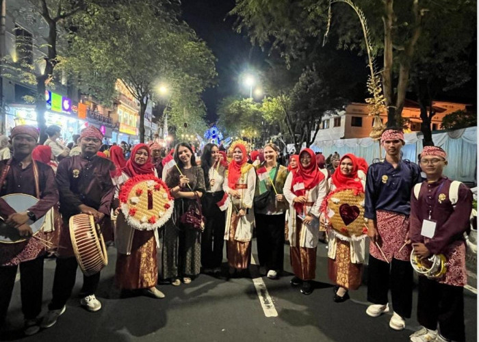 Pukau Turis Mancanegara, Tim Karnaval Kota Bengkulu Sukses di Event JKPI Yogyakarta