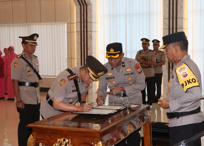 Kapolda Bengkulu Pimpin Sertijab Pejabat Strategis, Tegaskan Pentingnya Pelayanan Publik dan Penegakan Hukum