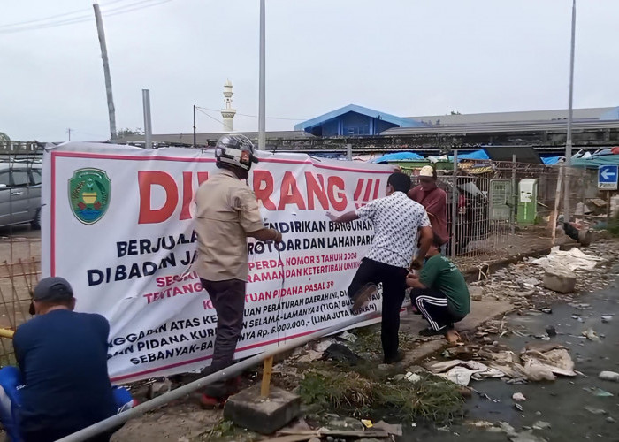 Pemkot Larang PKL Berjualan di Sepanjang Jalan KZ Abidin-Mega Mall