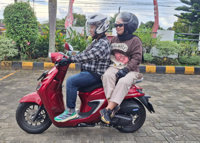 Tips #Cari_Aman: Panduan Aman Bonceng Menyamping Sepeda Motor agar Tetap Selamat di Jalan