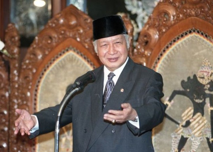  'Mikul Dhuwur Mendhem Jero' Ala Presiden Soeharto