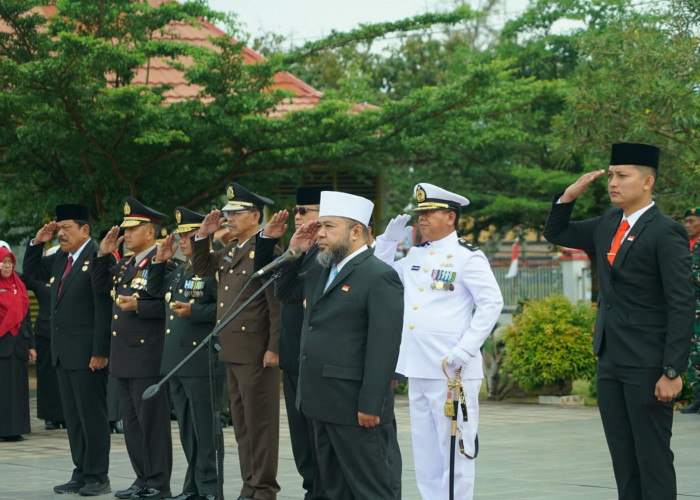 Momen Hari Pahlawan,  Gubernur Helmi Akan Renovasi Taman Makan Pahlawan Balai Buntar Bengkulu
