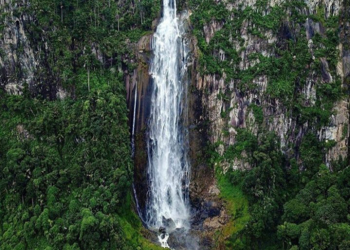Air Terjun Ponot, Air Terjun Tertinggi di Indonesia