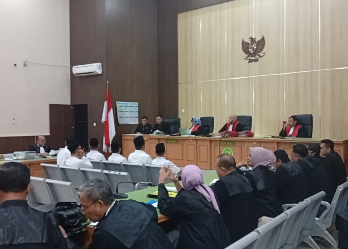 Terkuak di Persidangan, Dugaan 'Fee Bupati' Rp 110 Juta Mengalir ke Istri Eks Kepala Daerah Kaur