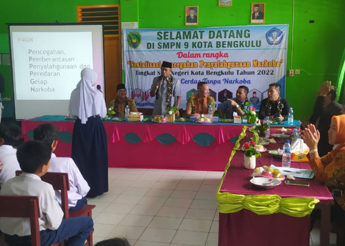 Diknas Bekerjasama dengan BNN Sosialisasi Narkoba ke Pelajar Tingkat SMP se Kota Bengkulu