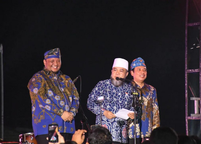 Kue Bay Tat Resmi Jadi Warisan Budaya Tak Benda Indonesia 2025