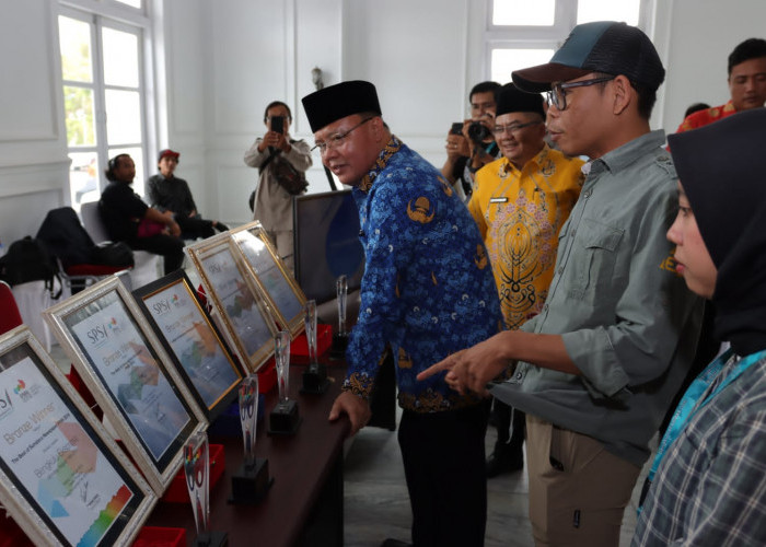 One Day Kominfo, Gubernur Rohidin Nilai Bengkulu Ekspress Media yang Objektif