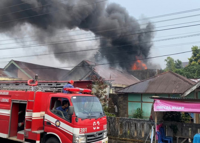 Kebakaran di Air Bang Rejang Lebong, Rumah dan Pangkalan LPG Ludes