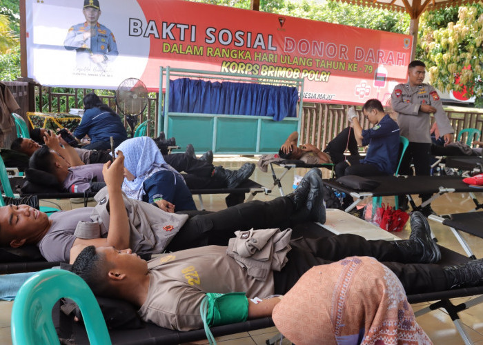 Sambut HUT ke 79 Korps Brimob Polri, Sat Brimob Polda Bengkulu Gelar Bakti Sosial