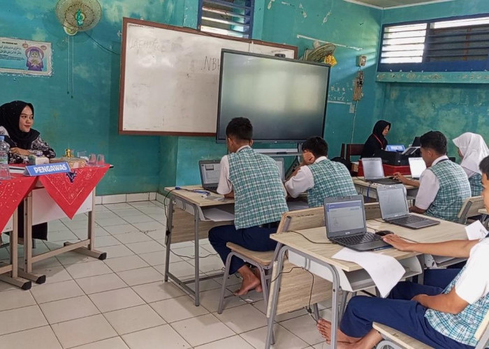 Gunakan Chromebook, 71 Siswa SMPN 9 Bengkulu Selatan Jalani Tes Kemampuan Akademik