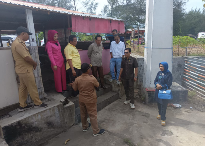 Komisi II DPRD Kota Bengkulu Sidak TPI Pondok Besi, Siapkan Relokasi Pedagang Ikan ke Lokasi yang Direnovasi