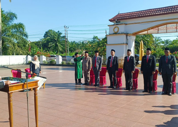 Enam Pejabat Hasil JPTP Dilantik di Makam Pahlawan, Wabup Tekankan Pemerintahan Bersih